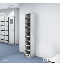 Open vakkenkast, open shelve gowning-room, Schoenenrek, schoenenkast